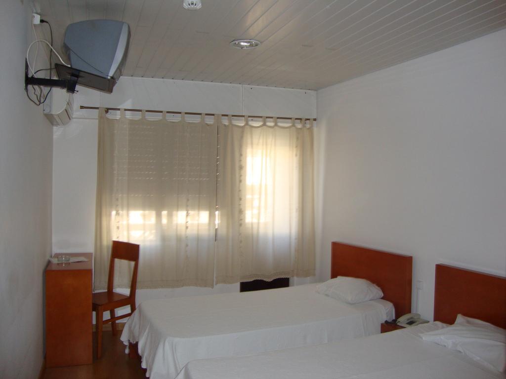 Alianca Alojamento Local Hotel Guarda Room photo